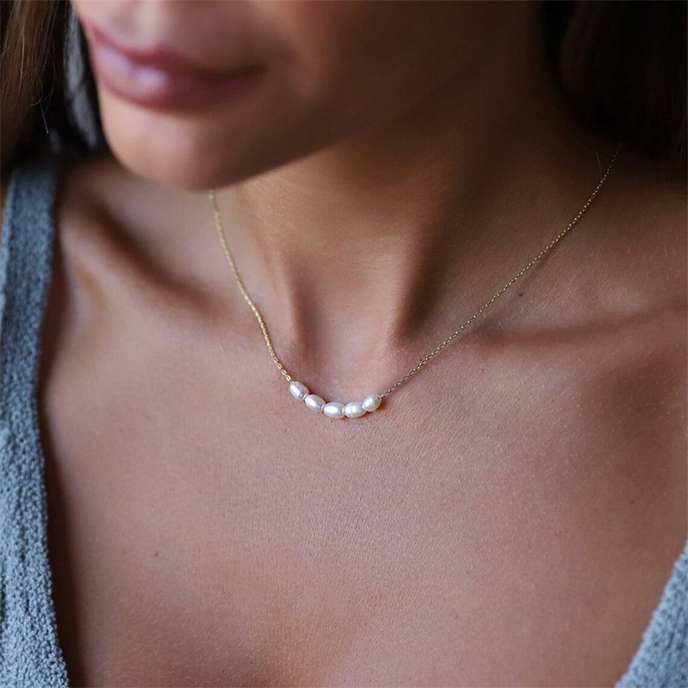 Classic Pearl Necklace